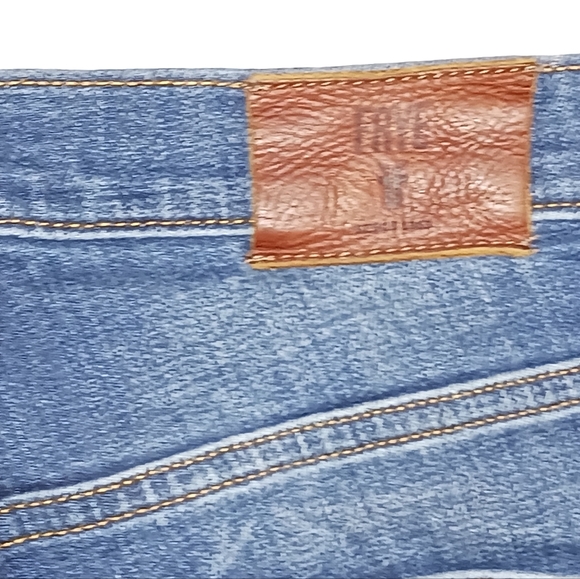 Women's Raw Hem Frye Skinny Jeans - Picture 9 of 10